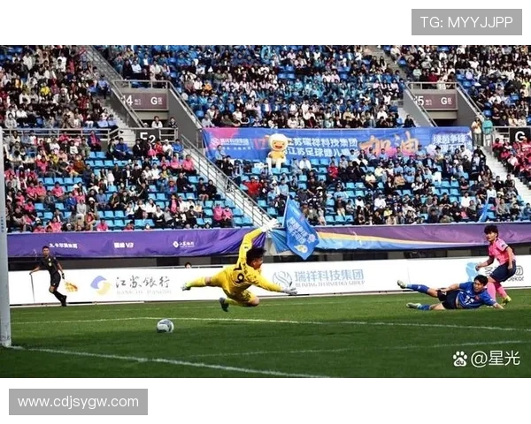 南京足球队在城市联赛中以60分稳居榜首展现强劲实力